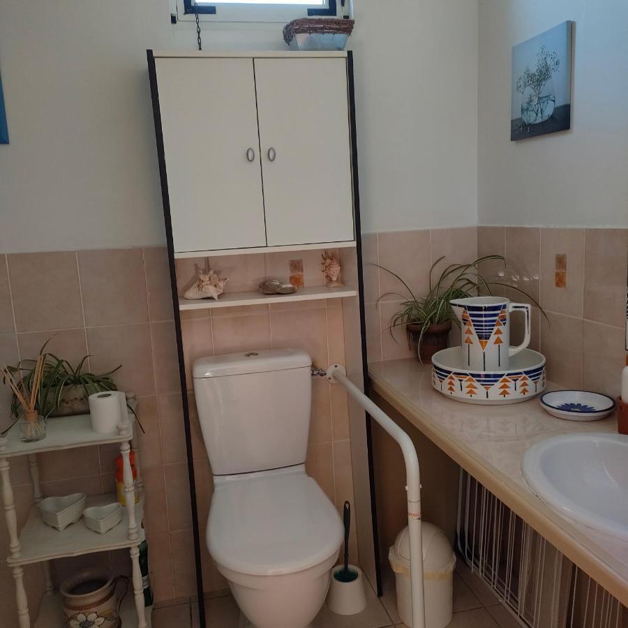 Petite Maison Au Bord Du Canal, 8' Zoo De Beauval, Pmr