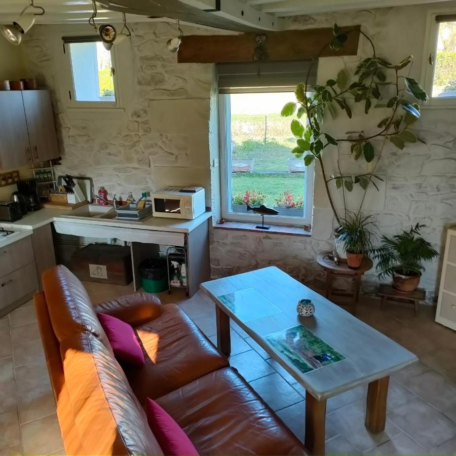 Petite Maison Au Bord Du Canal, 8' Zoo De Beauval, Pmr